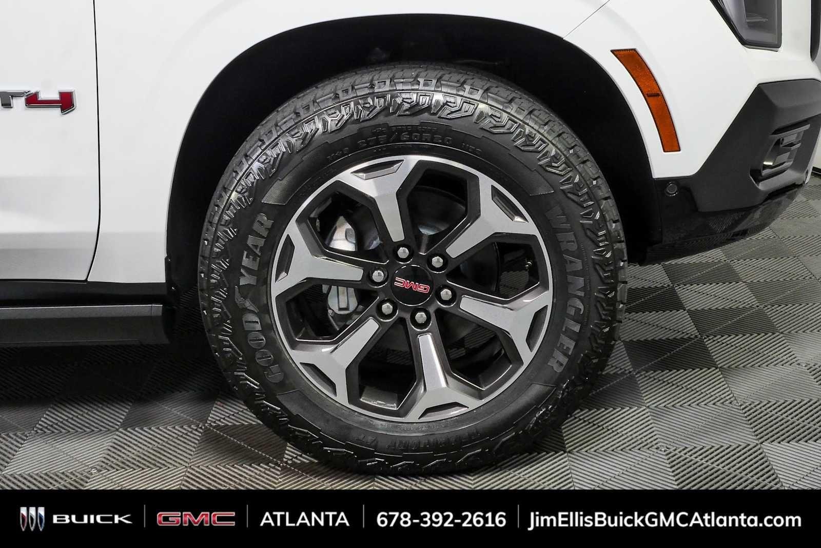 New 2026 Summit White GMC AT4 Ultimate image 41