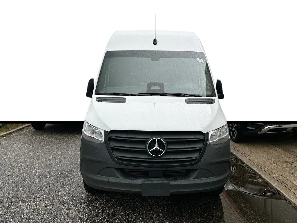 Used 2025 White Mercedes-Benz Cargo 144 WB image 2