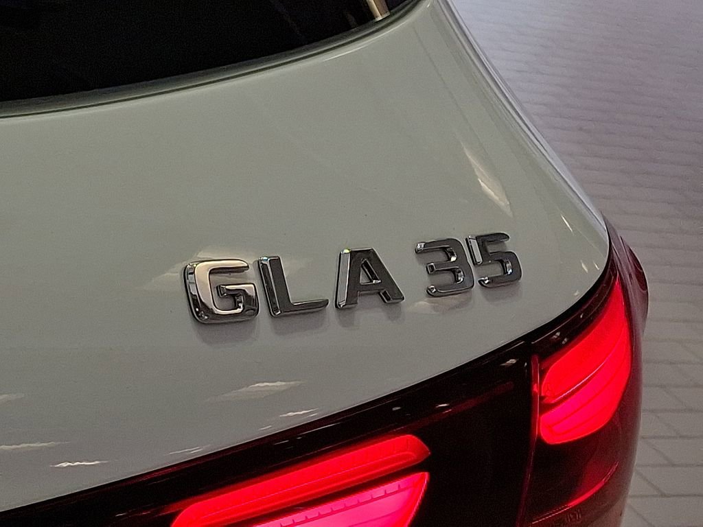 New 2026 Polar White Mercedes-Benz GLA 35 AMG® image 62