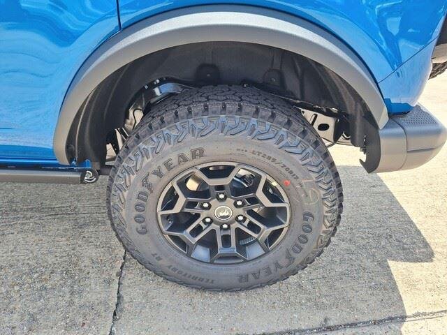 New 2026 Velocity Blue Metallic Ford Badlands® image 25