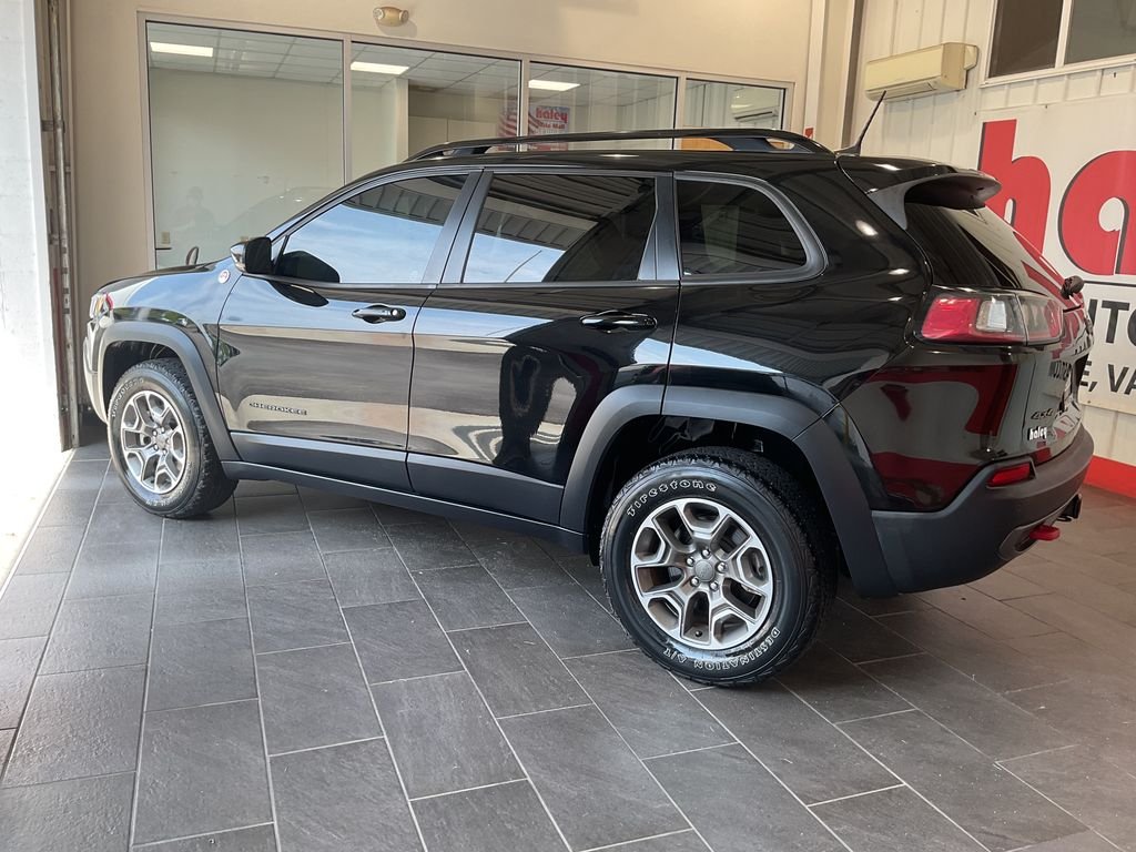 Used 2022 Black Jeep Trailhawk image 5