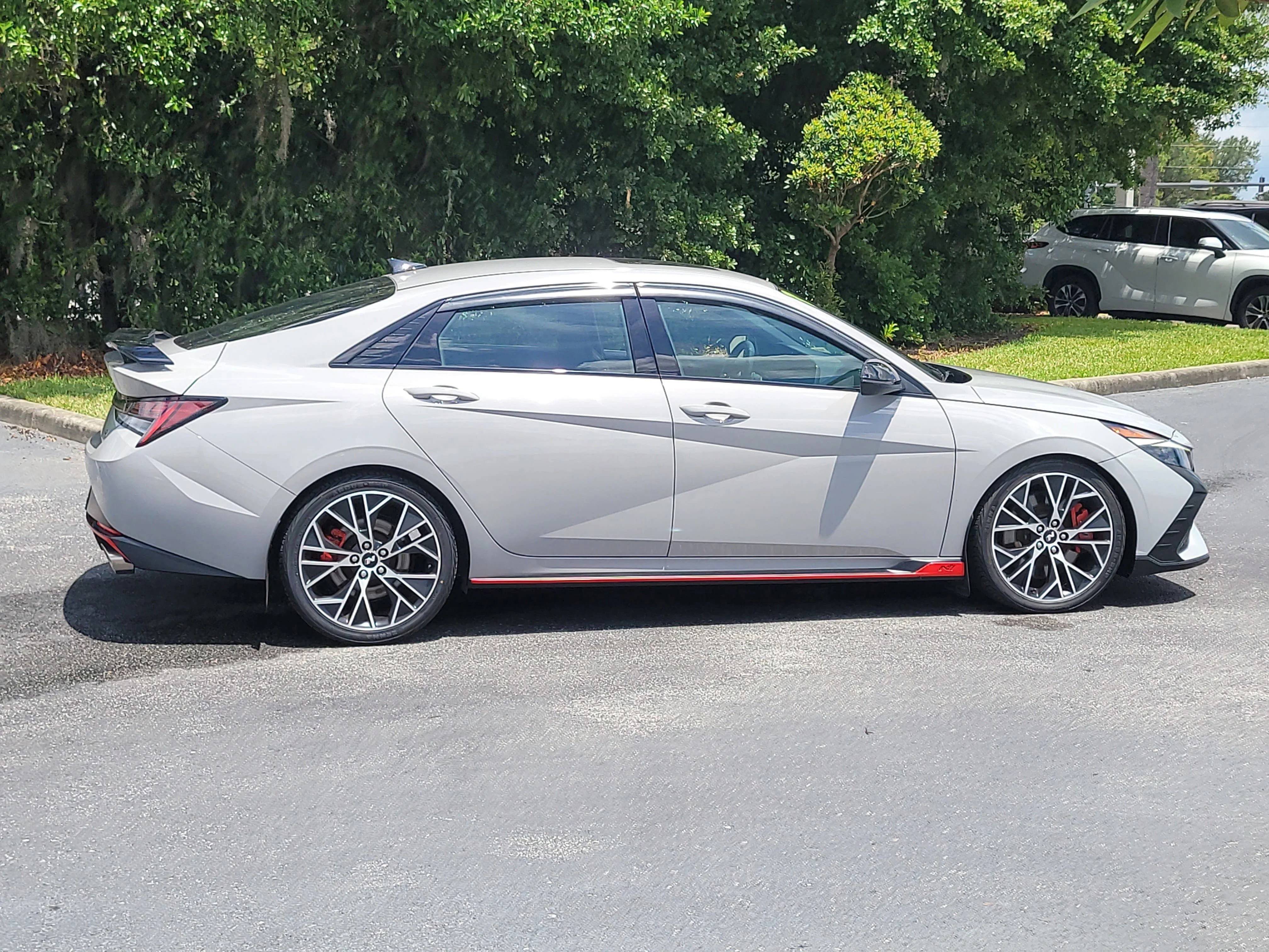 Used 2023 Cyber Gray Hyundai Base image 7