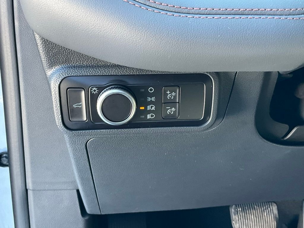 New 2026 Space White Metallic Ford Active image 16