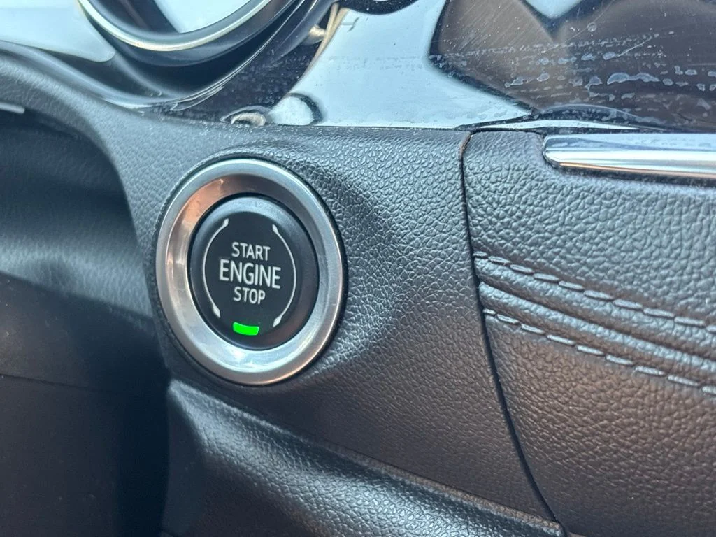 Used 2021 Gray Buick Preferred image 18