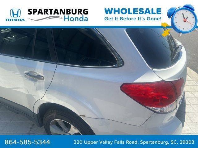 Used 2013 White Subaru 2.5i image 3