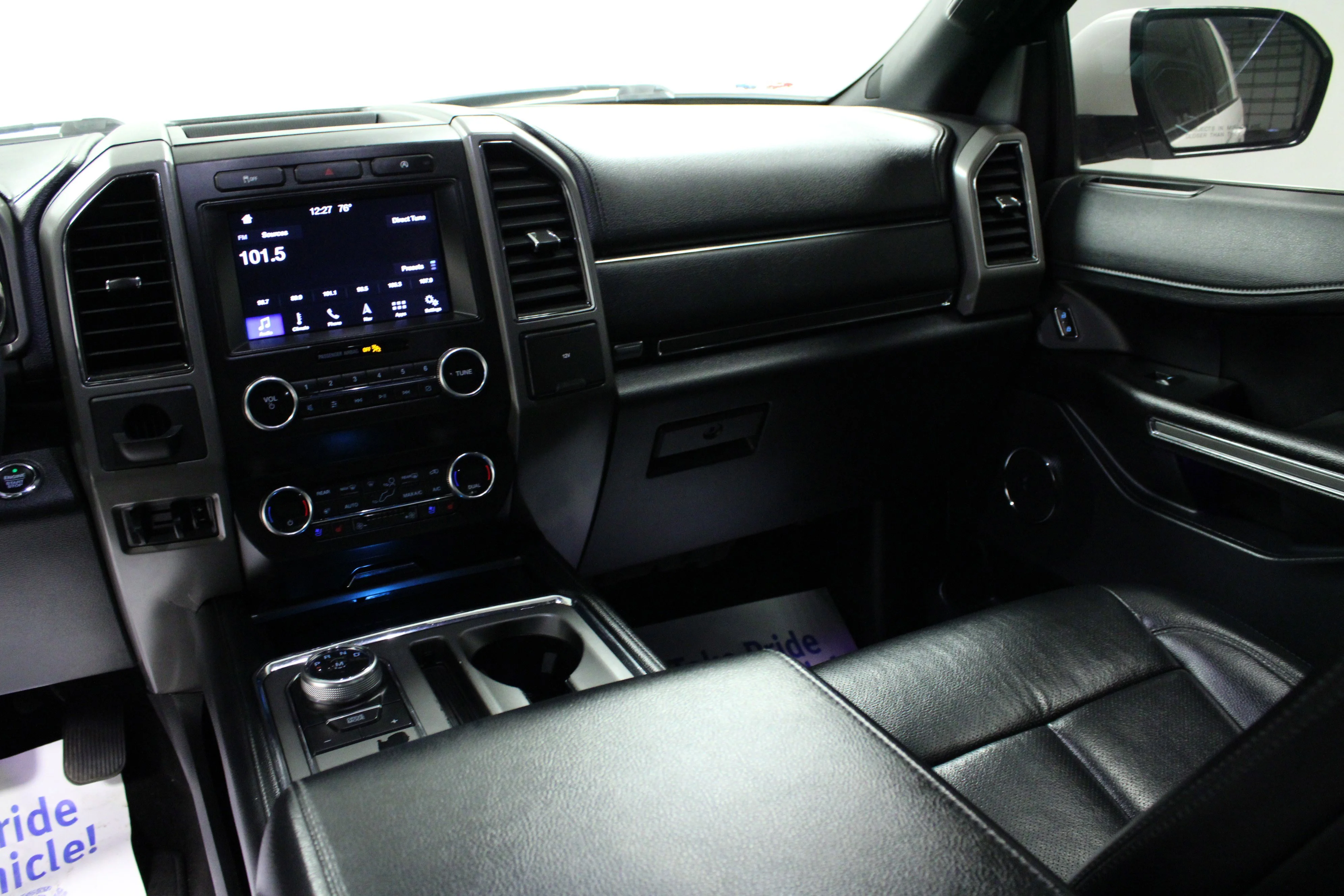 Used 2019 White Platinum Metallic Tri-Coat Ford XLT image 20