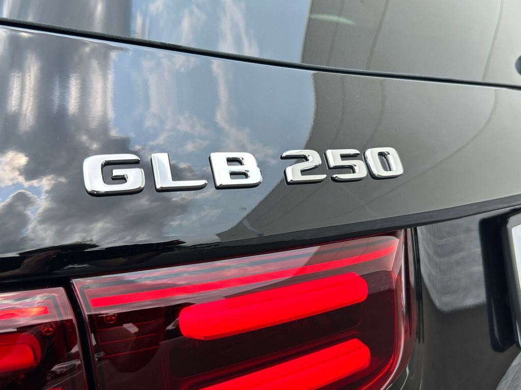 New 2026 Night Black Mercedes-Benz GLB 250 image 69