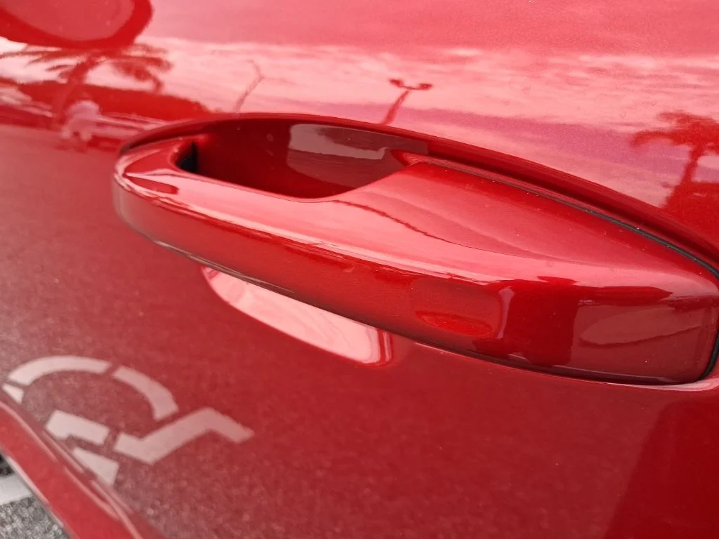 Used 2023 Red Volvo Ultimate image 18