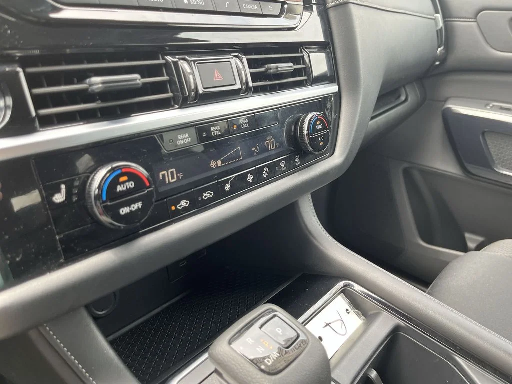 Used 2025 Blue Nissan SV image 18