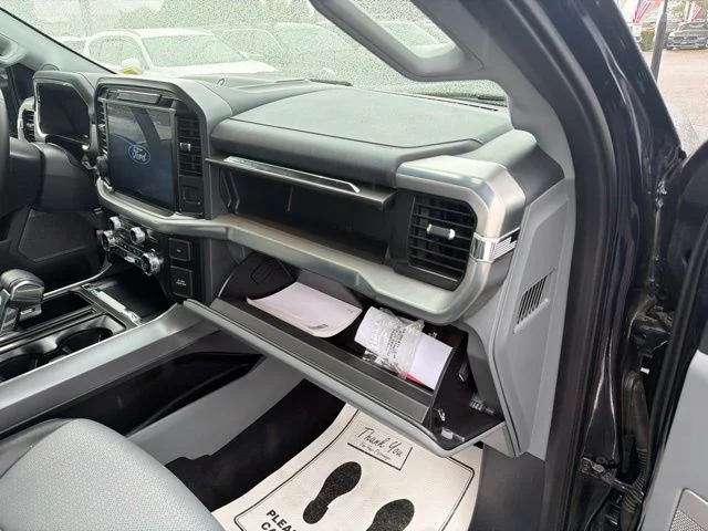 Used 2025 Antimatter Blue Metallic Ford Lariat image 37