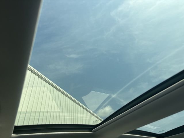 Used 2013 Hyundai Sonata Hybrid Limited with VIN KMHEC4A40DA050866 for sale in Greenwood, IN