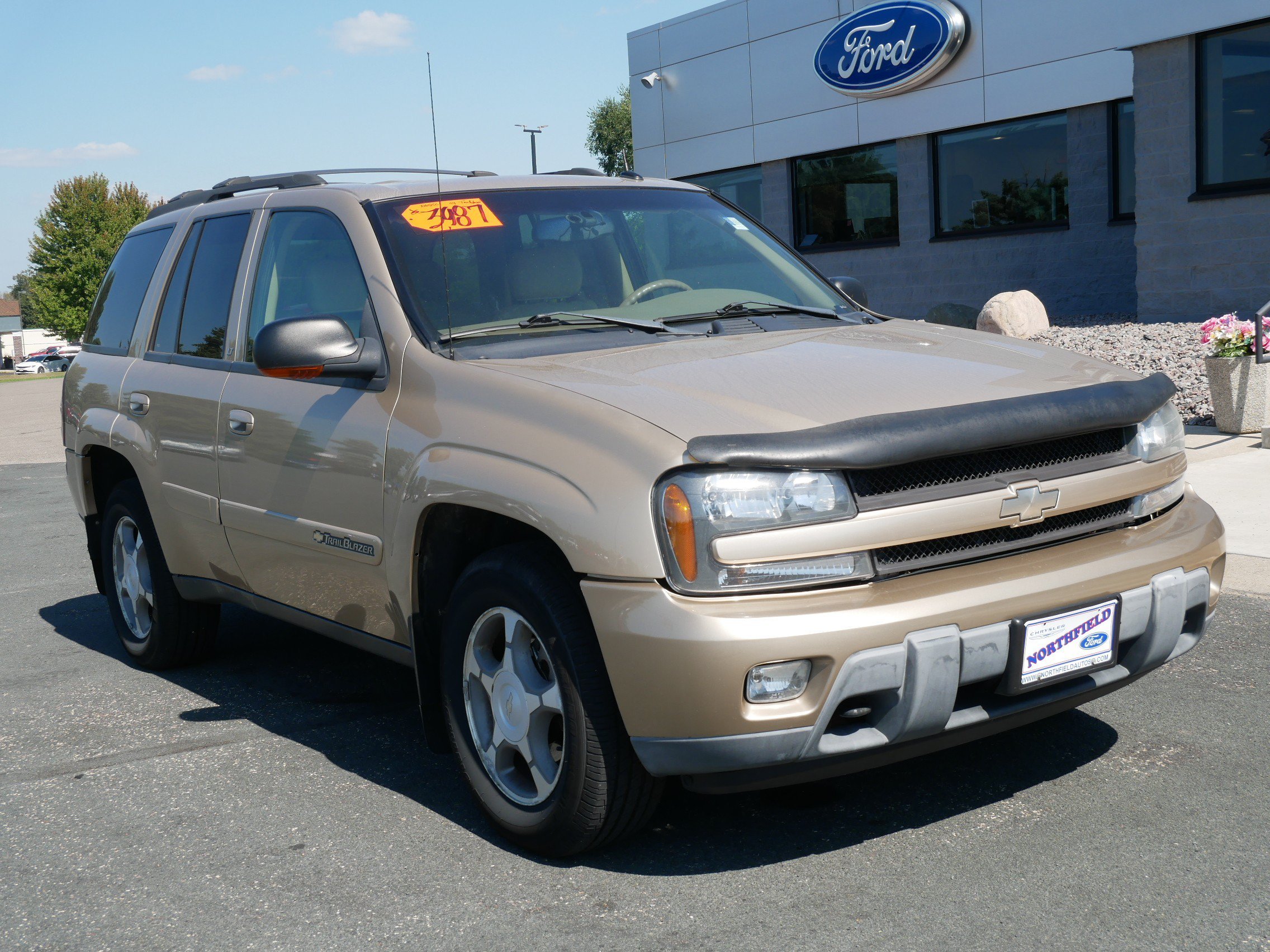 Used 2004 Chevrolet TrailBlazer LT with VIN 1GNDT13SX42139047 for sale in Northfield, Minnesota