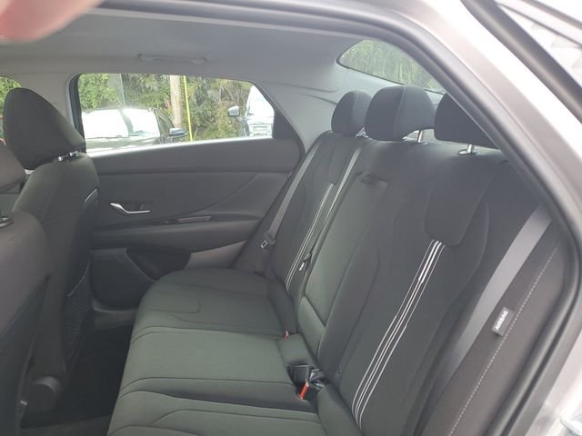 2025 Hyundai Elantra SEL - Photo 26