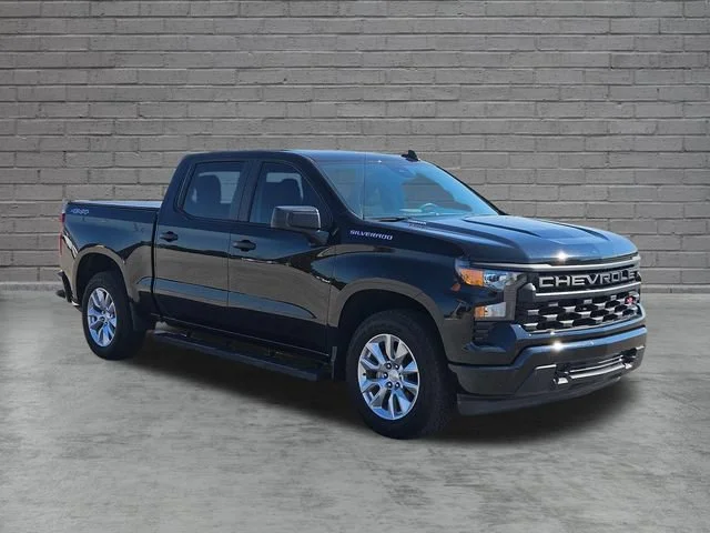Used 2025 Black Chevrolet Custom image 7