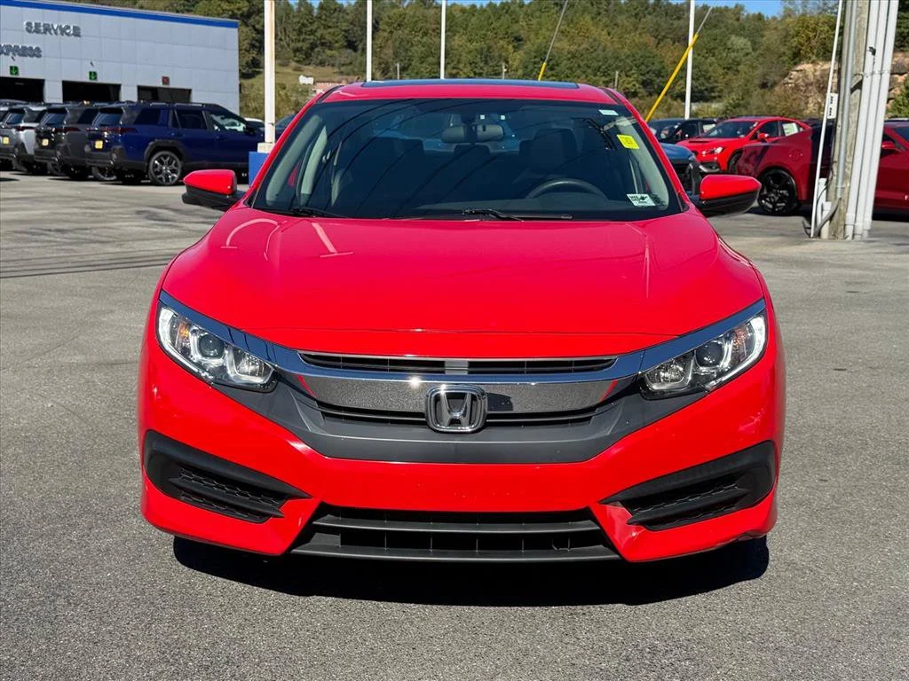 Used 2017  Honda EX image 12