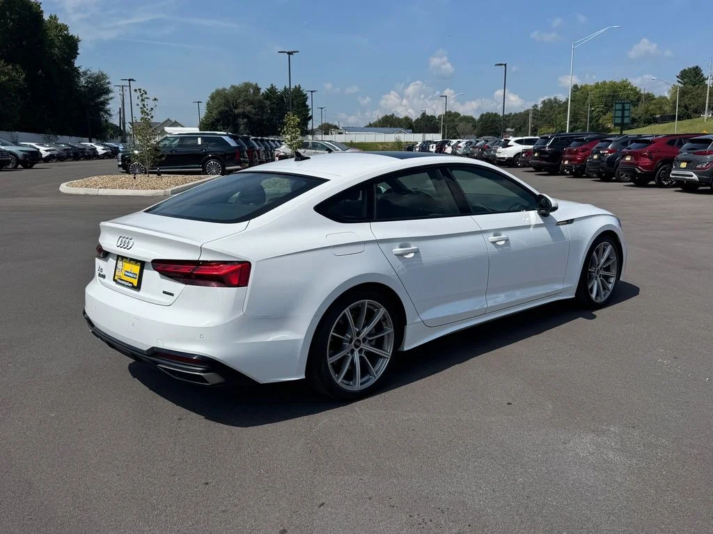 Used 2025  Audi 45 S line Premium image 4