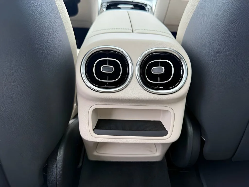 Used 2023 White Mercedes-Benz GLC 300 image 15