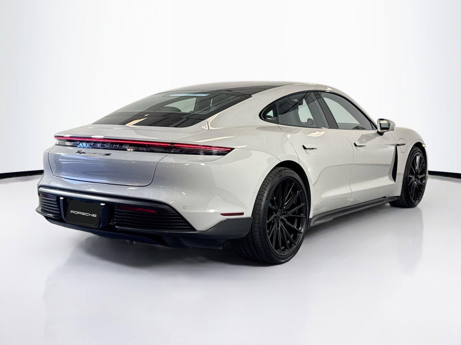 Used 2021 Chalk Porsche Turbo S image 9