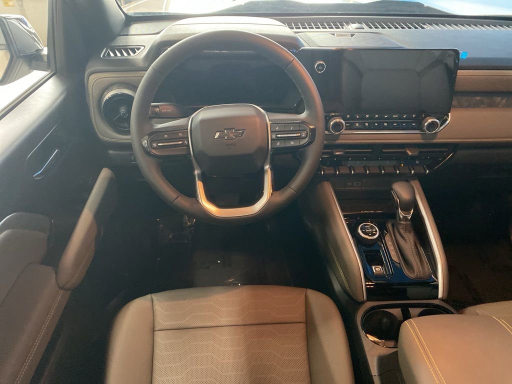 2026 Chevrolet Colorado ZR2 photo 3