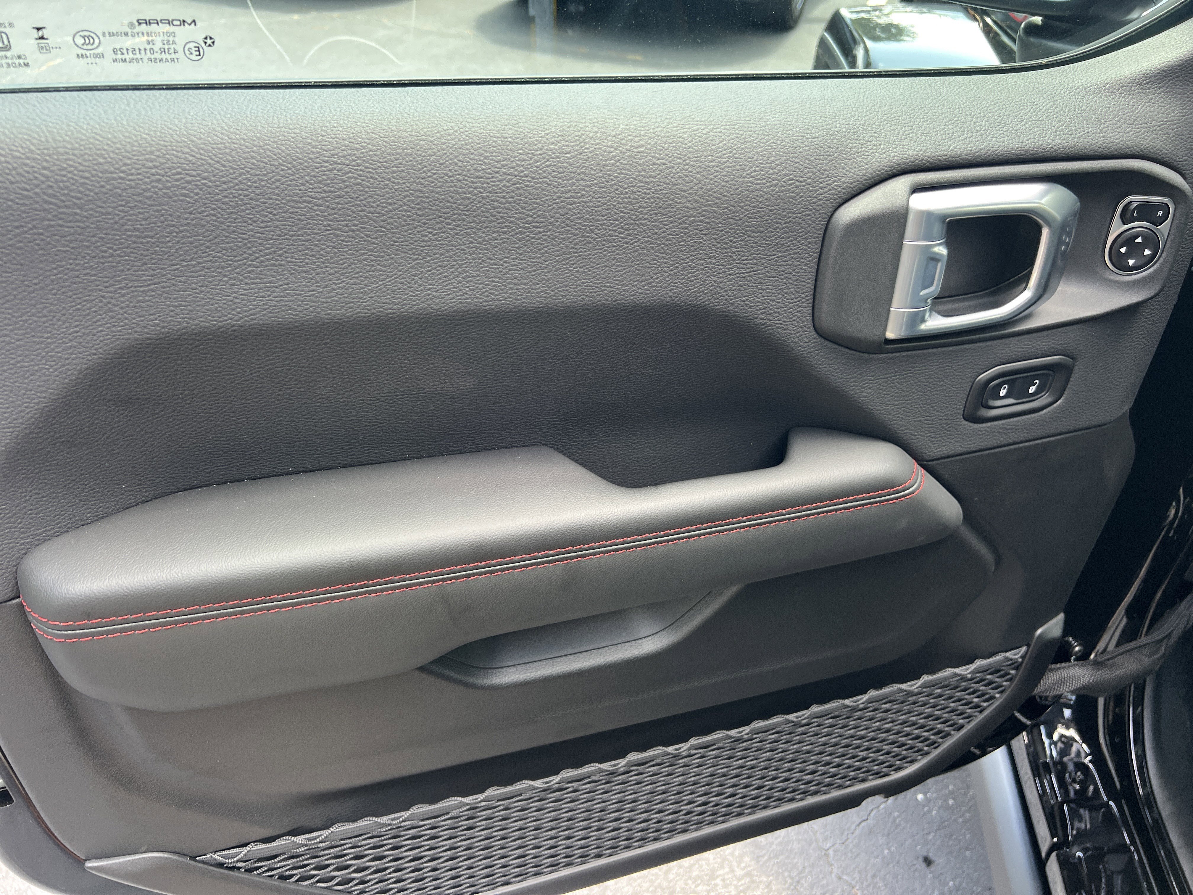 New 2026 Black Clearcoat Jeep Rubicon X image 12