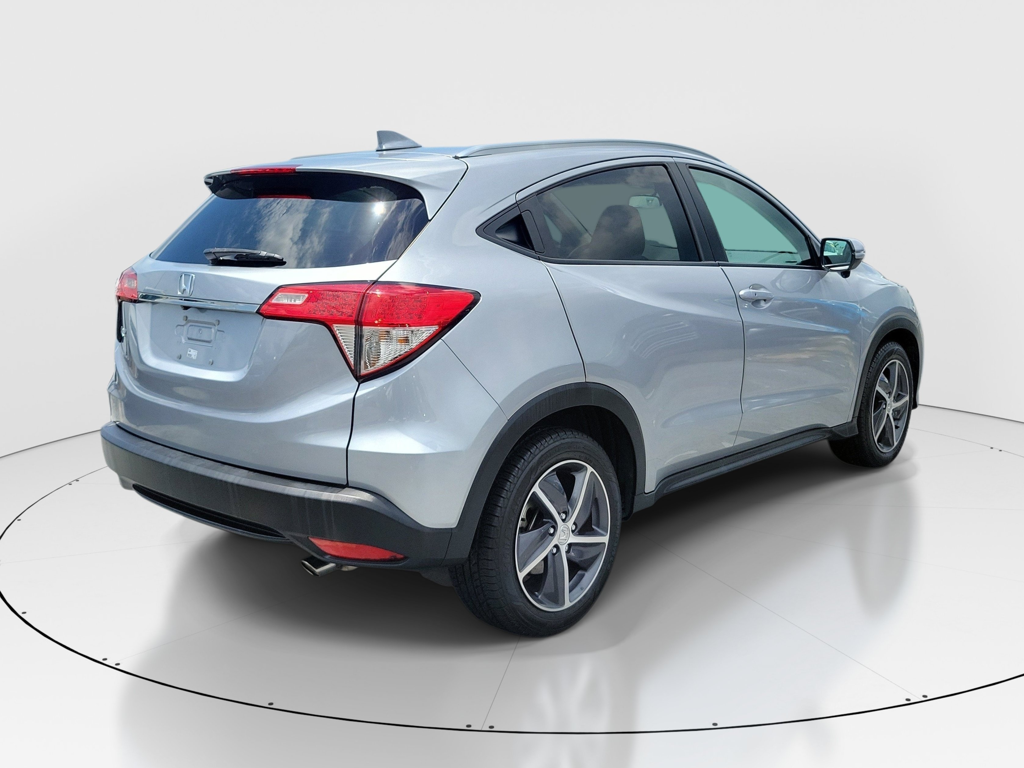 Used 2022 Silver Honda EX image 6