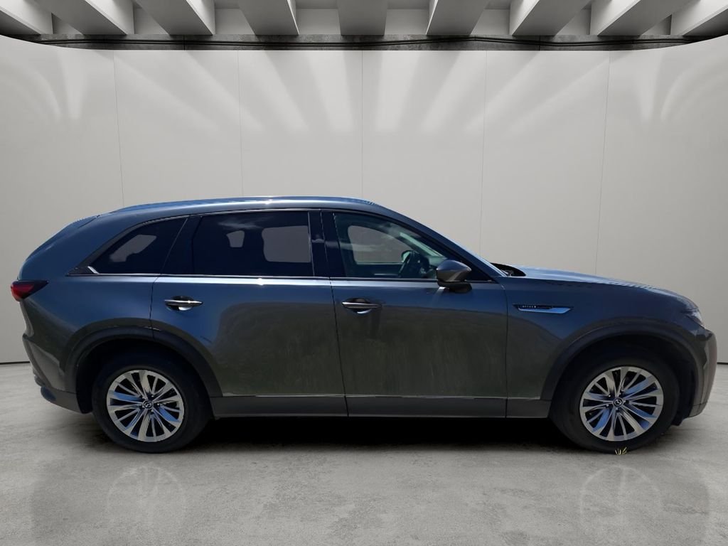 Used 2025 Machine Gray Metallic Mazda Preferred Package image 6