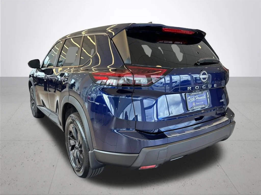 New 2026 Deep Ocean Blue Pearl Nissan SV image 10