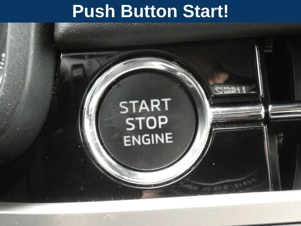 Used 2025 Silver Mitsubishi SE image 40