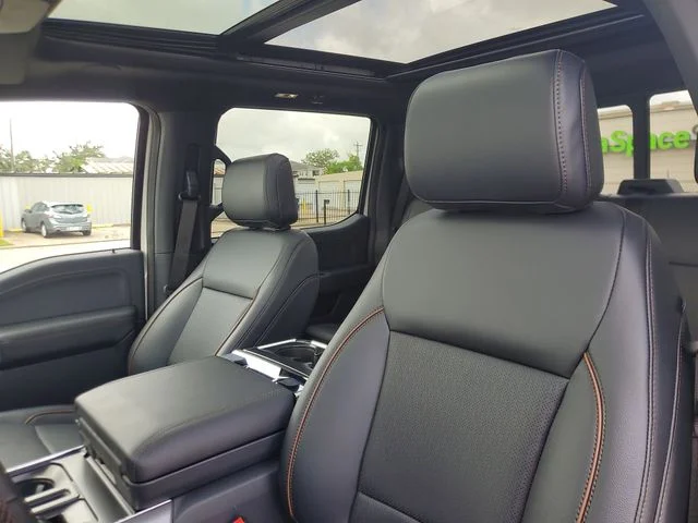 2025 Ford F-150 Lariat - Photo 17