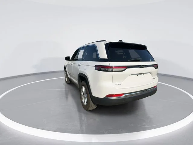 Used 2023 White Jeep Limited image 7