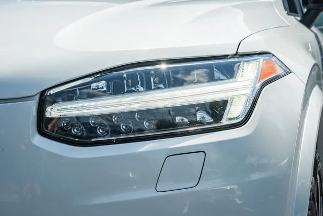 Certified Used 2023 Crystal White Volvo Ultimate image 15