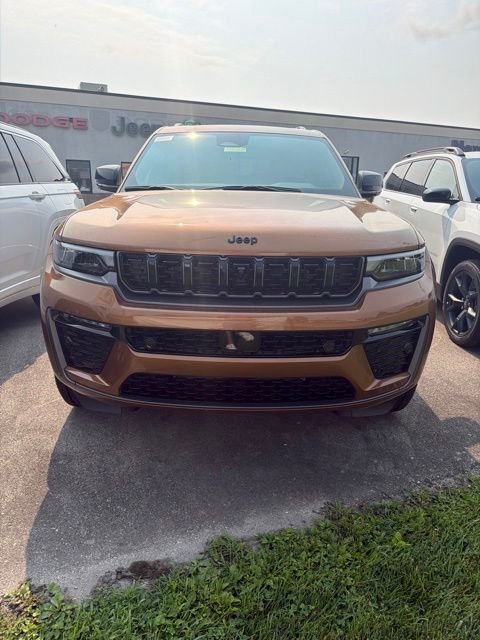 New 2026 Copper Shino Metallic Clear-Coat Exterior Paint Jeep Limited Reserve image 5