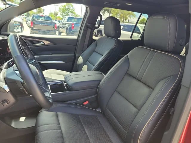 2025 Chevrolet Traverse High Country - Photo 25