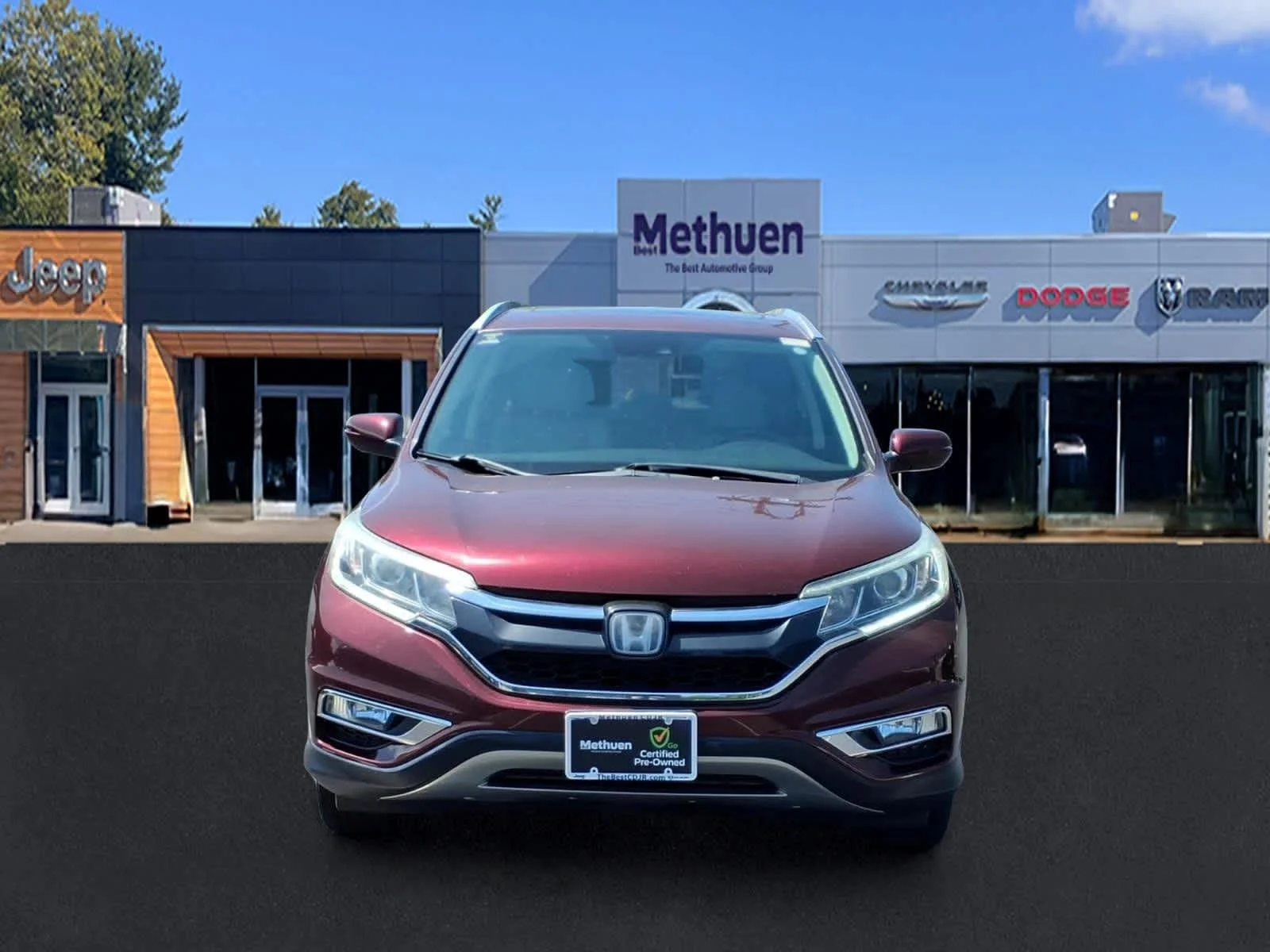 Used 2015 Basque Red Pearl II Honda Touring image 10