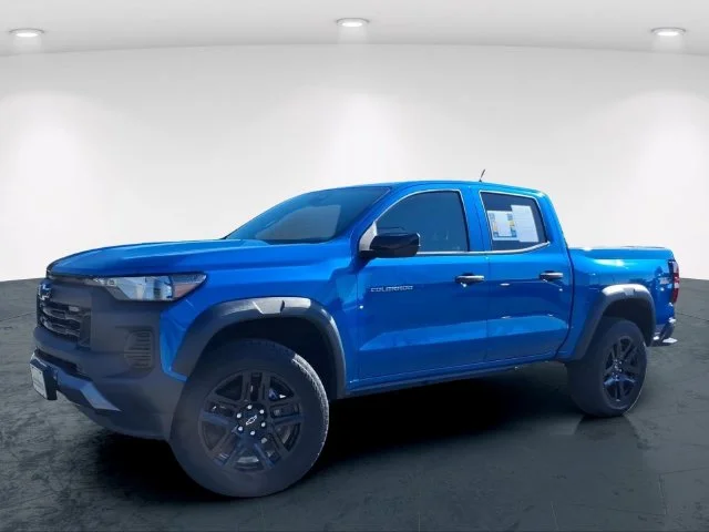 Used 2024 Blue Chevrolet Trail Boss image 2