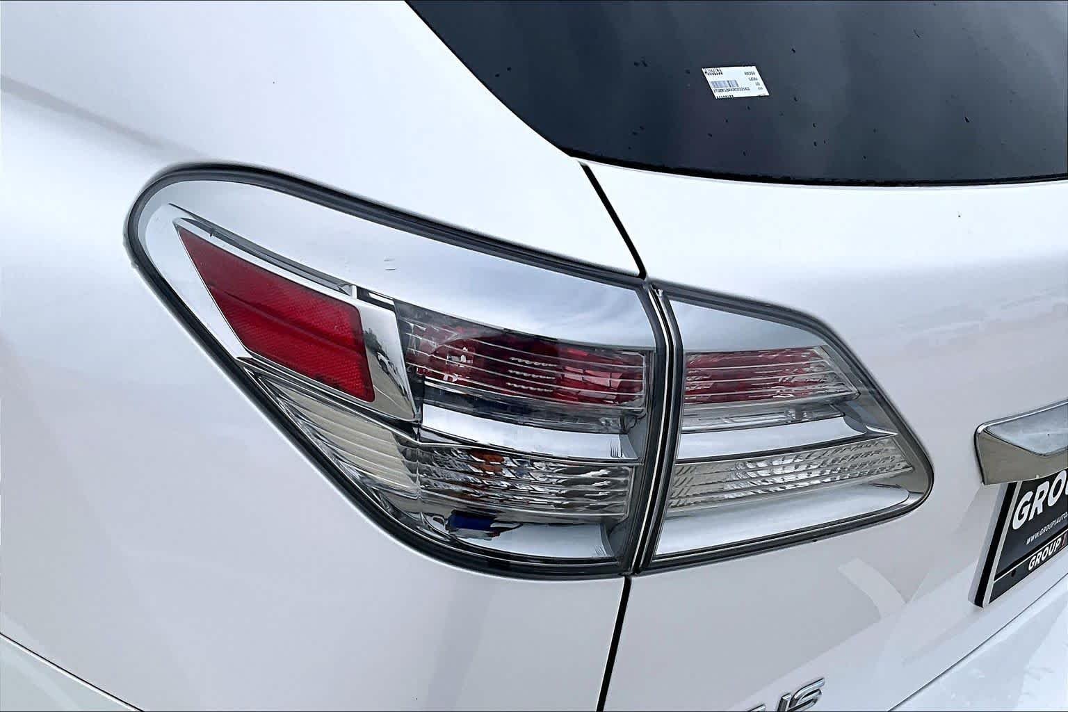 Used 2010 Starfire Pearl Lexus  image 27