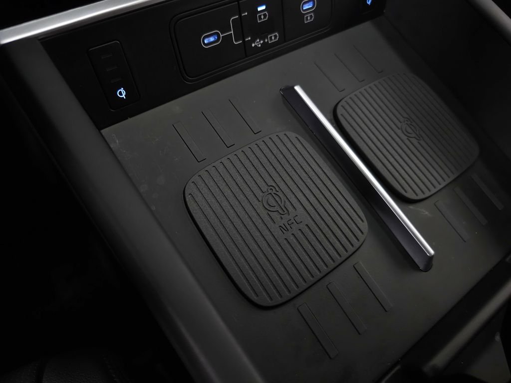 2026 Hyundai Santa Fe Limited - Photo 33