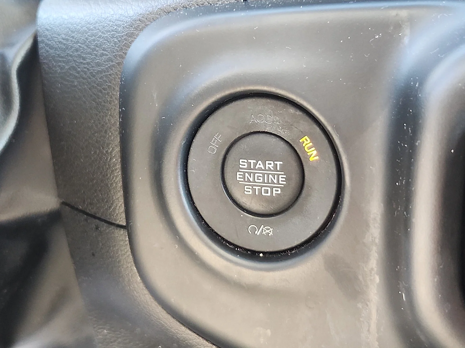 Used 2023 Gray Jeep Sahara 4xe image 26