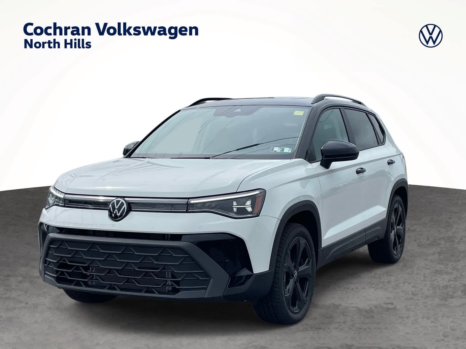 New 2026 Pure White w/Deep Black Roof Volkswagen SE Black image 11