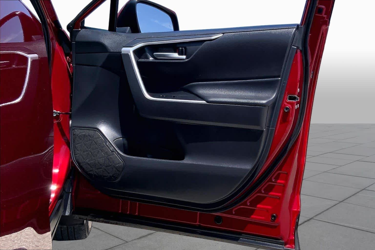 Used 2024 Ruby Flare Pearl Toyota XLE Premium image 22