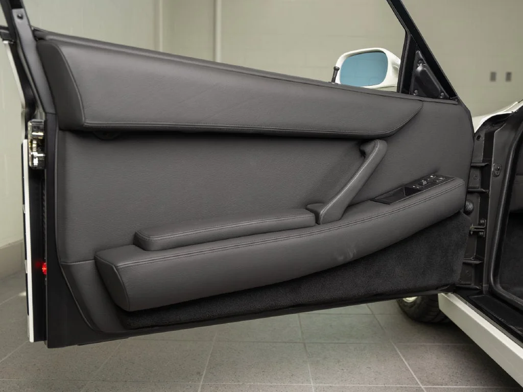 Used 1995 Bianco Avus Ferrari Testarossa image 19