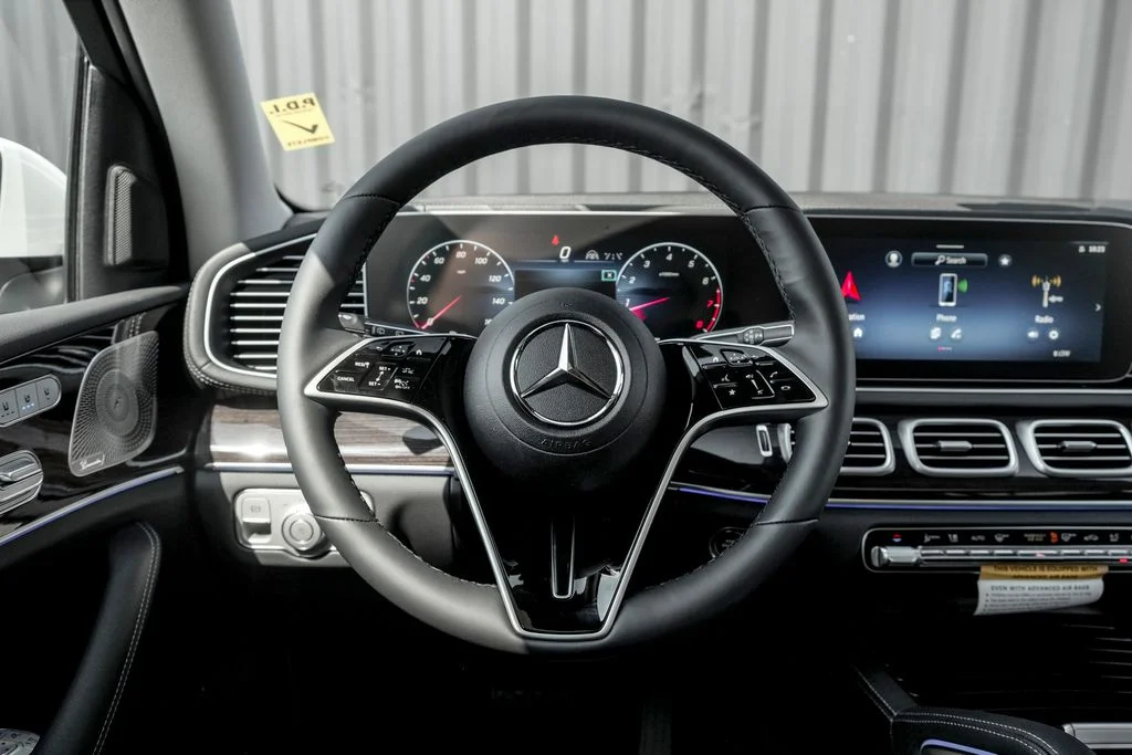 New 2026 Polar White Mercedes-Benz GLS 450 image 21