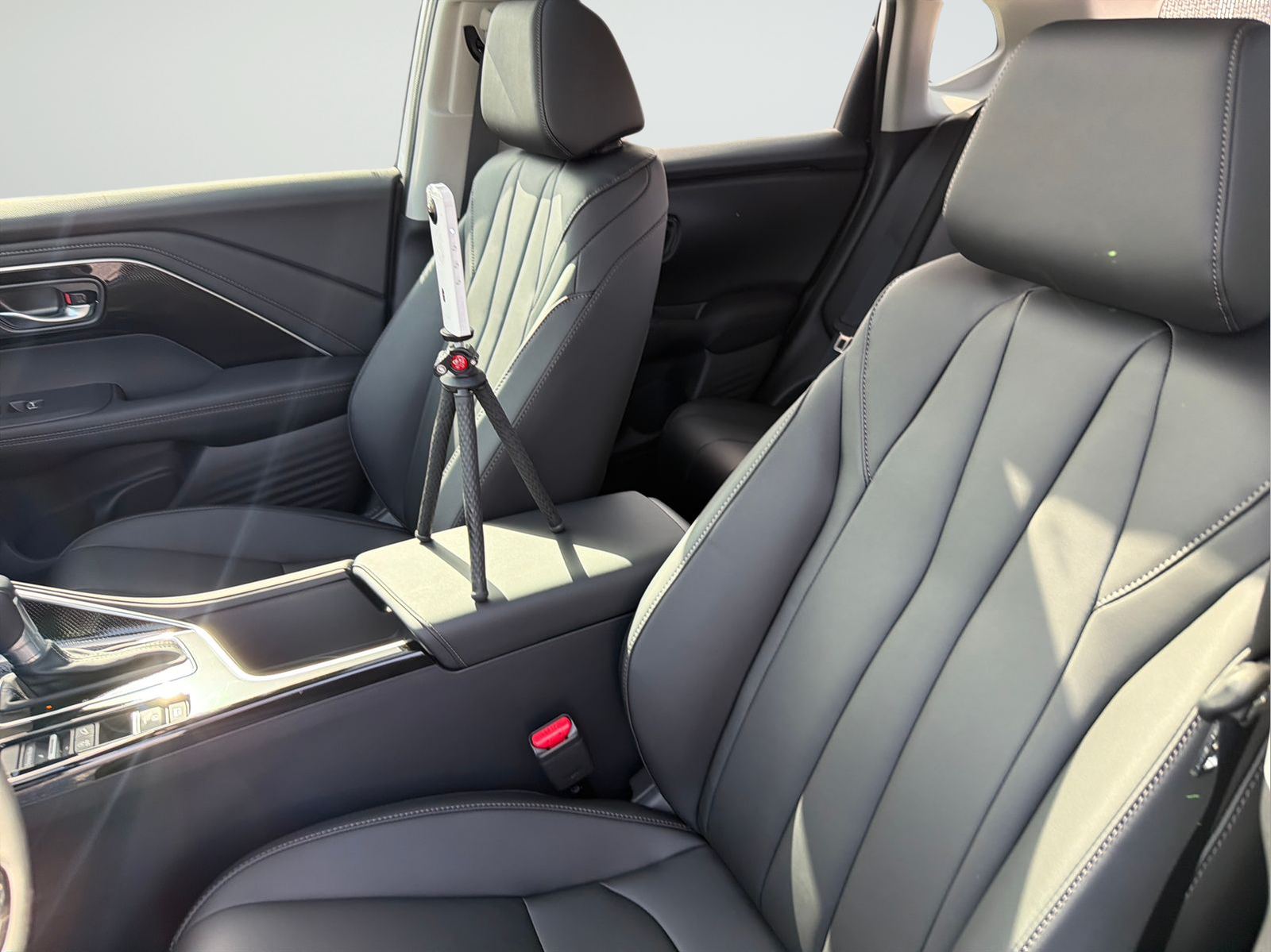 New 2026 Platinum White Pearl Acura Base image 28