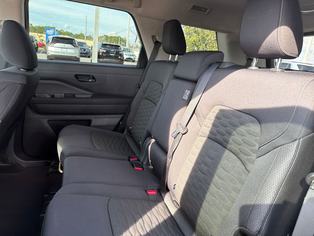 New 2026 Nissan Pathfinder SV 4D Sport Utility