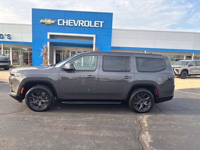 Used 2026 Gray Jeep Limited Altitude image 3