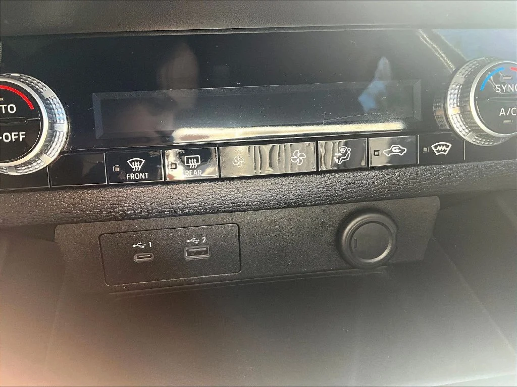 Used 2022 Gray Mitsubishi ES image 33