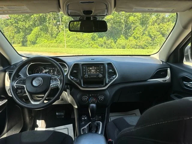 Used 2016 White Jeep Sport image 13