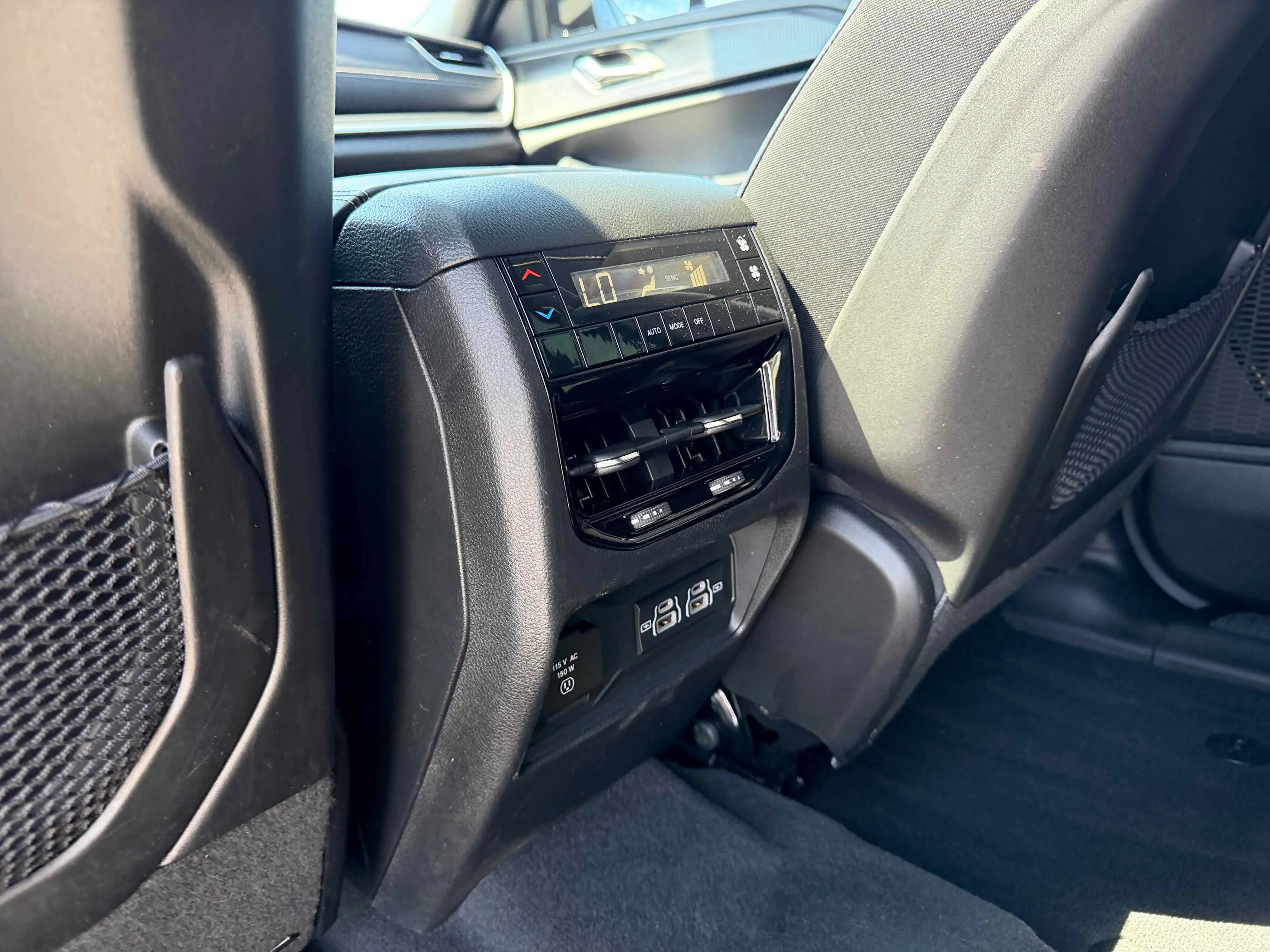 Used 2025 Silver Zynith Jeep Altitude X image 32
