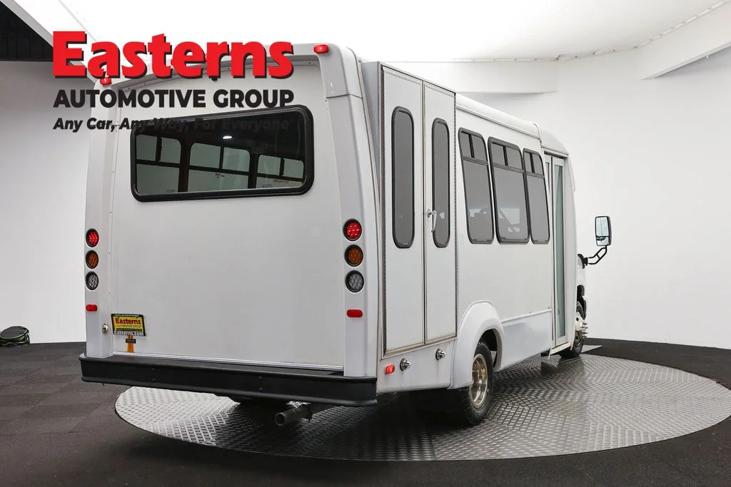 Used 2018 White Ford Base image 5