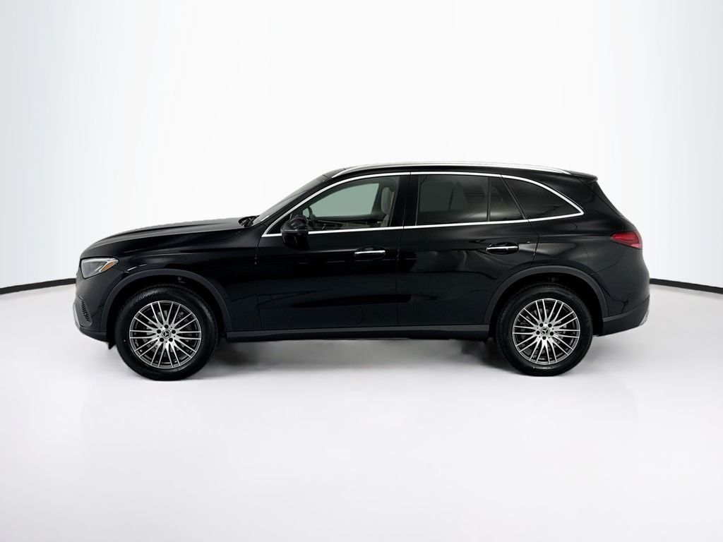 New 2026 Black Mercedes-Benz GLC 300 image 8